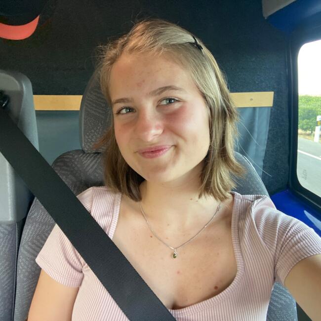 Babysitter in Antwerpen: Juna Fee