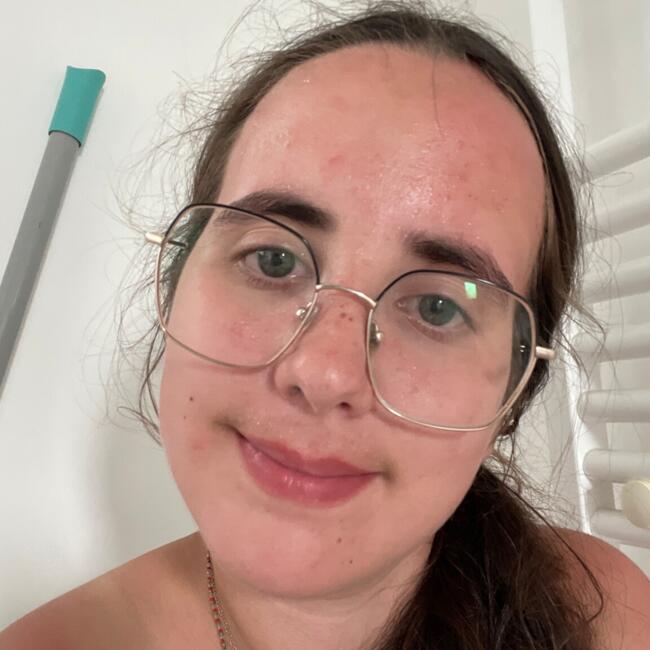 Babysitter in Saint-Géréon: Chloé