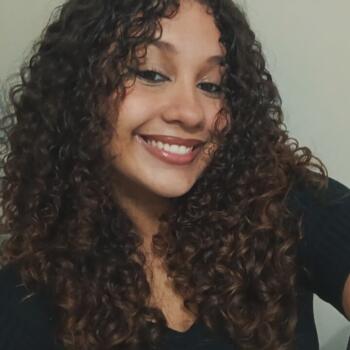 Babysitter in Recife: Gabrielle