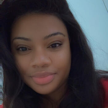 Babysitter in Differdange: Saintia