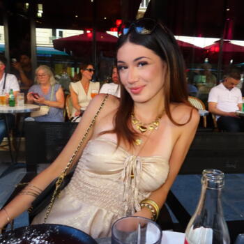 Babysitter in Rueil-Malmaison: Clementine