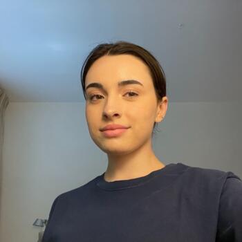 Babysitter in Paris: LILIA