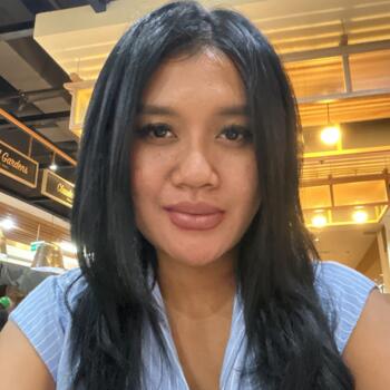 Babysitter Jakarta: Erin
