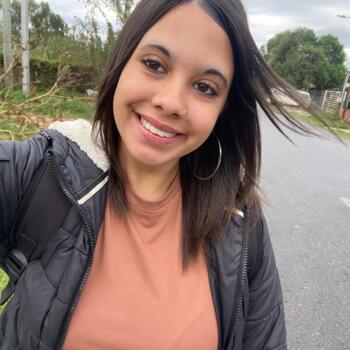 Babysitter in Ciudad de la Costa: Romina
