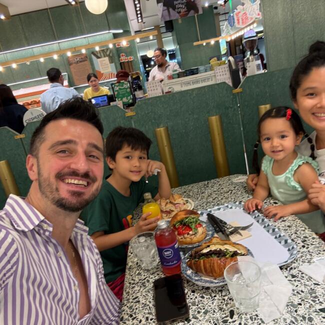 Babysitting job in Singapore Island: Vita