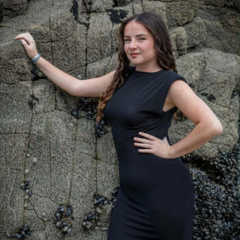 Baby-sitter Saint-Martin-des-Champs: Oceane