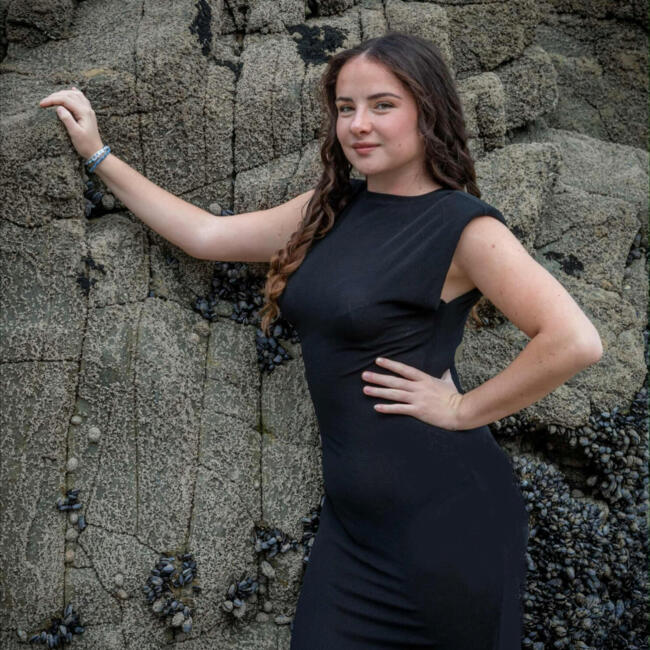 Babysitter in Saint-Martin-des-Champs: Oceane