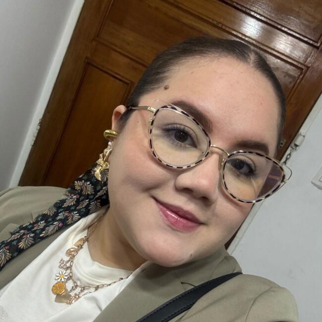 Babysitter in Barcelone: Karem Daniela