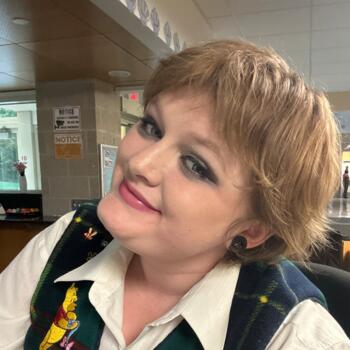 Babysitter in East Weymouth: Rileigh