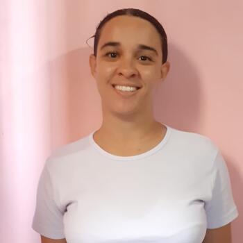 Babysitter in Santo André: Viviane