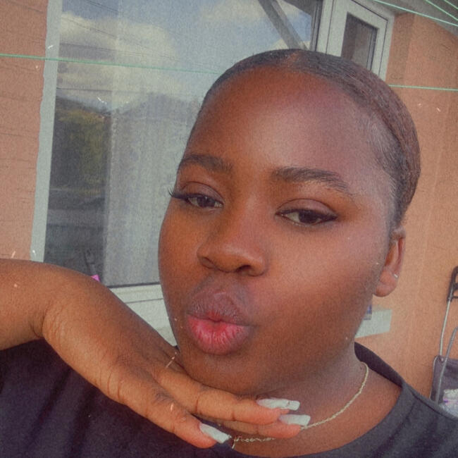 Babysitter in Namür: Pauline