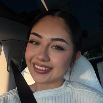 Babysitter in Riverside: Priscilla