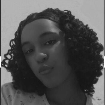 Babysitter in Salvador: Leticia