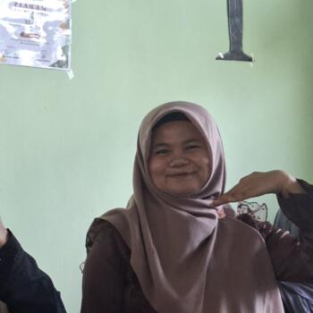 Nanny di Cipeundeuy (Kabupaten Bandung): Afira