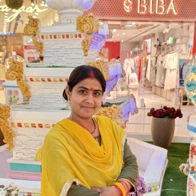 कानपुर में बेबीसिटर: Mamta