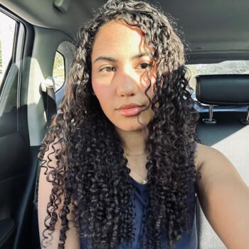 Babysitter em Almada: Emanuelly