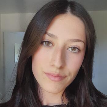 Babysitter in La Garde: Leeloo