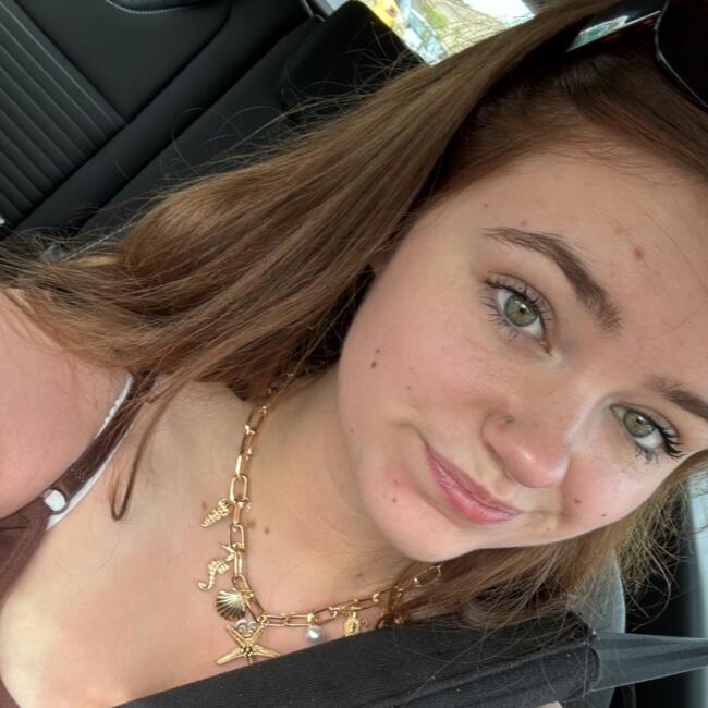 Babysitter in Ottignies-Louvain-la-Neuve: Philippine