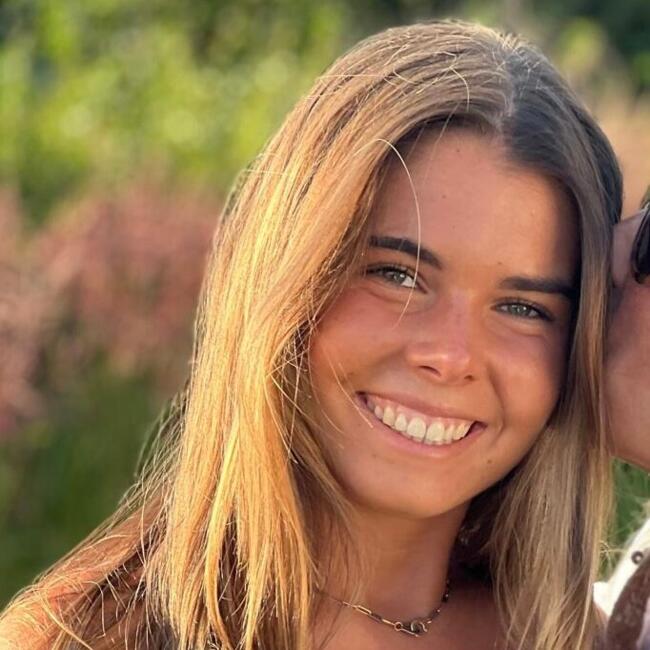 Babysitter in Lasne: Charline