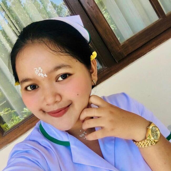 Babysitter in Badung (Provinsi Bali): Desak