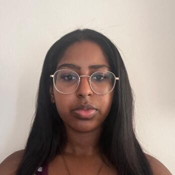Babysitter in London: Dunya