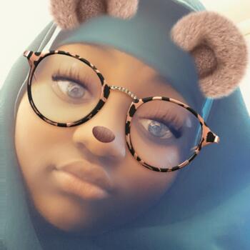 Babysitter in Dagenham: Suliyah