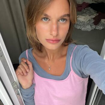 Babysitter in Paris: Sofia