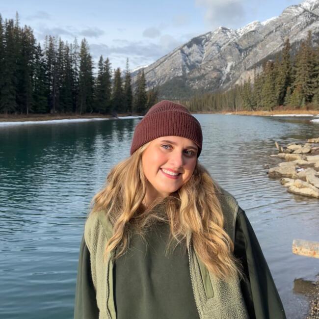 Baby-sitter in Winnipeg: Ruby