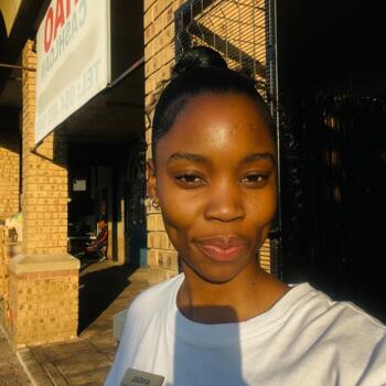 Babysitter Emalahleni: Angel
