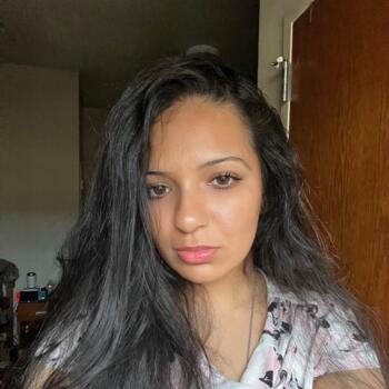 Babysitter in Carteret: Kristal