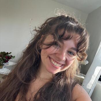 Baby-sitter Toronto: Angeline