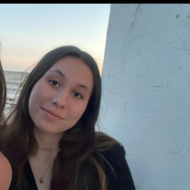 Babysitter in Poitiers: Naïs