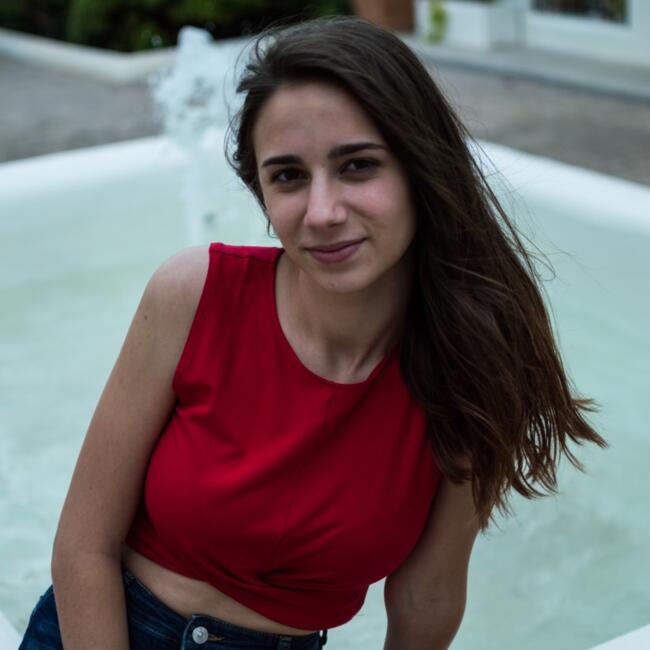 Niñera en Valencia: Àngela