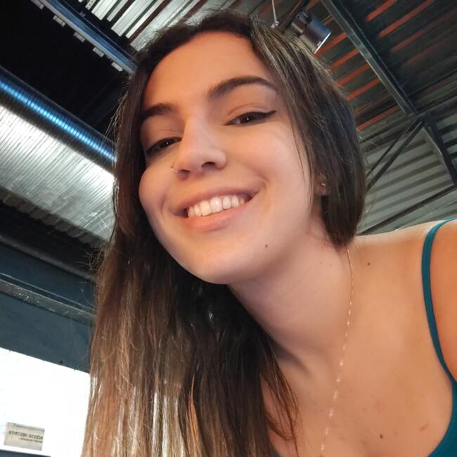 Babá em Resende: Elzy