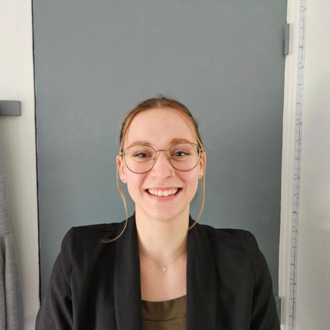 Babysitter in Lorient: Léna Pineau
