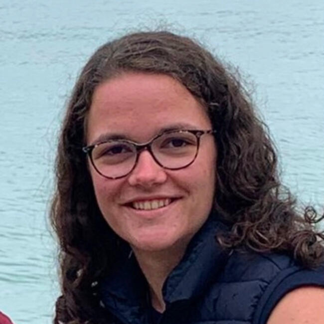 Babysitter in Achiet-le-Grand: Célia