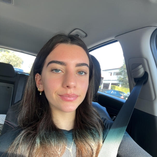 Babysitter in Sydney: Sienna