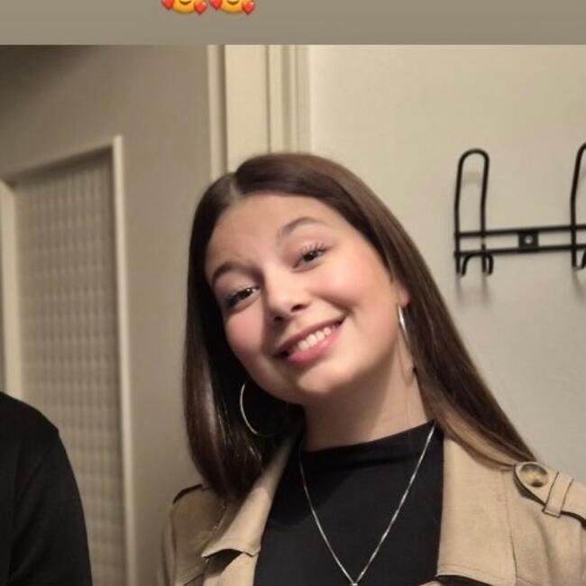 Babysitter in Vennecy: Lou