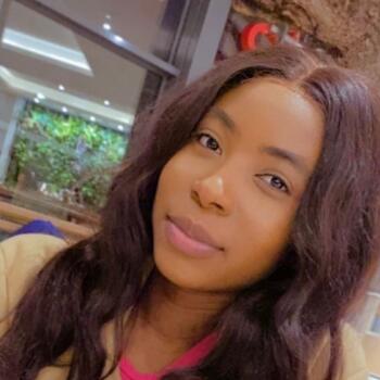 Babysitter in Paris: Oumou