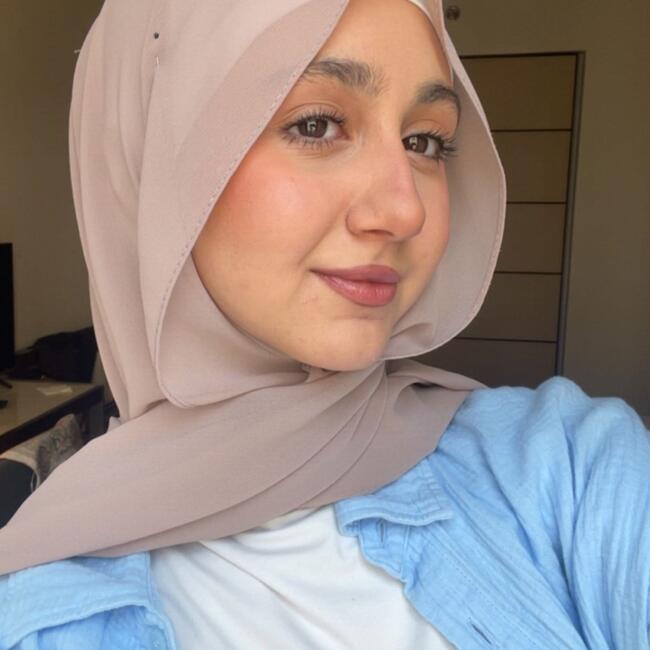 Babysitter in Vienna: Jasmin