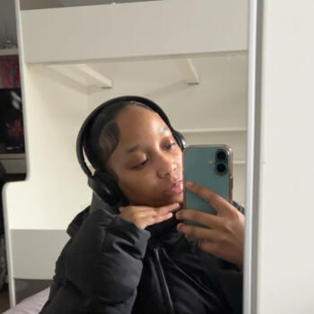 Babysitter in London: Taeia