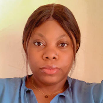 Nanny in Malabo: Natacha