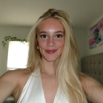 Babysitter in Oakville: Penelope