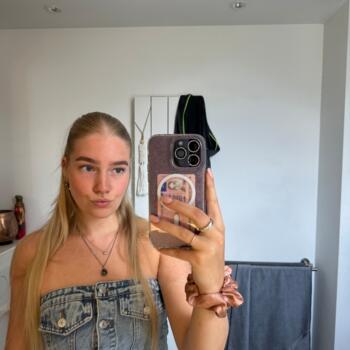 Oppas in Monnickendam: Esmay