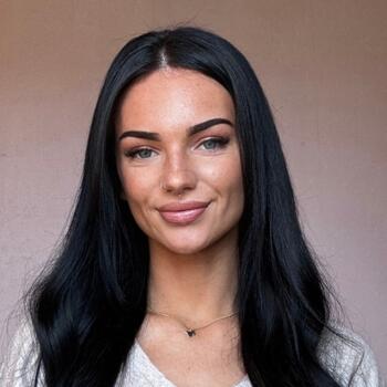 Babysitter in Uchacq-et-Parentis: Camille