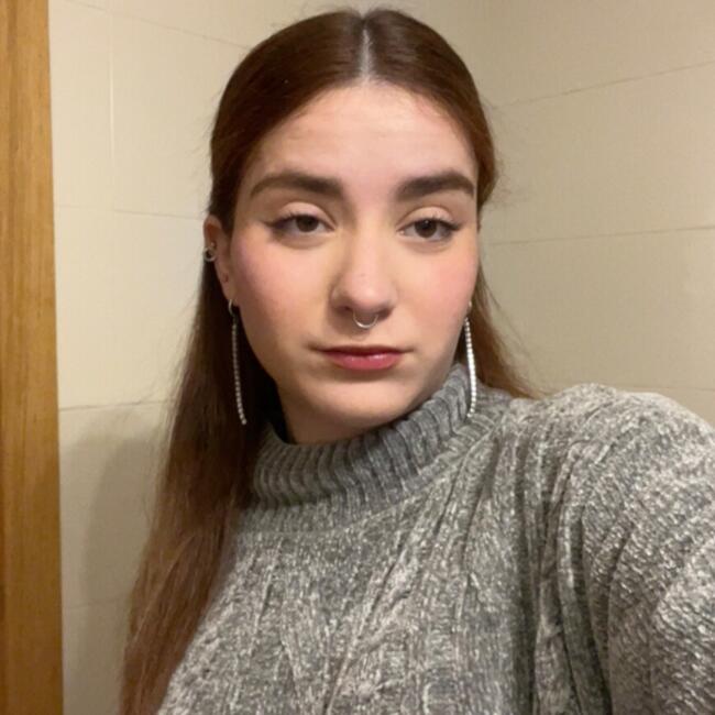 Nanny in Seville: Adriana