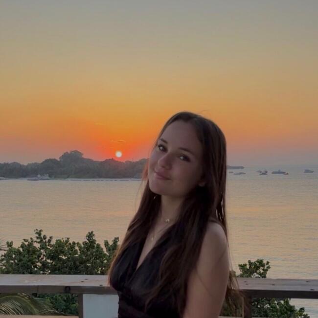 Babysitter in Saint-Léonard: Nina