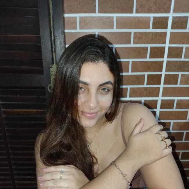 Babysitter in Ubatuba: Mayhara