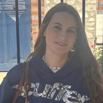 Babysitter in Courbevoie: Clothilde