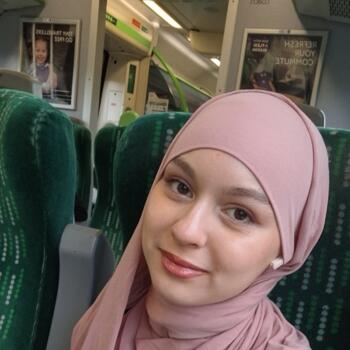 Babysitter Leicester: Taymiya